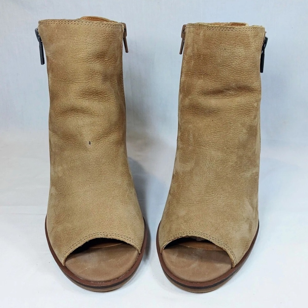 Lucky Brand Tan Ankle Booties with Peep-Toe